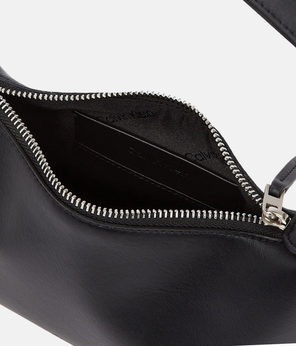 Класическа дамска чанта Calvin Klein