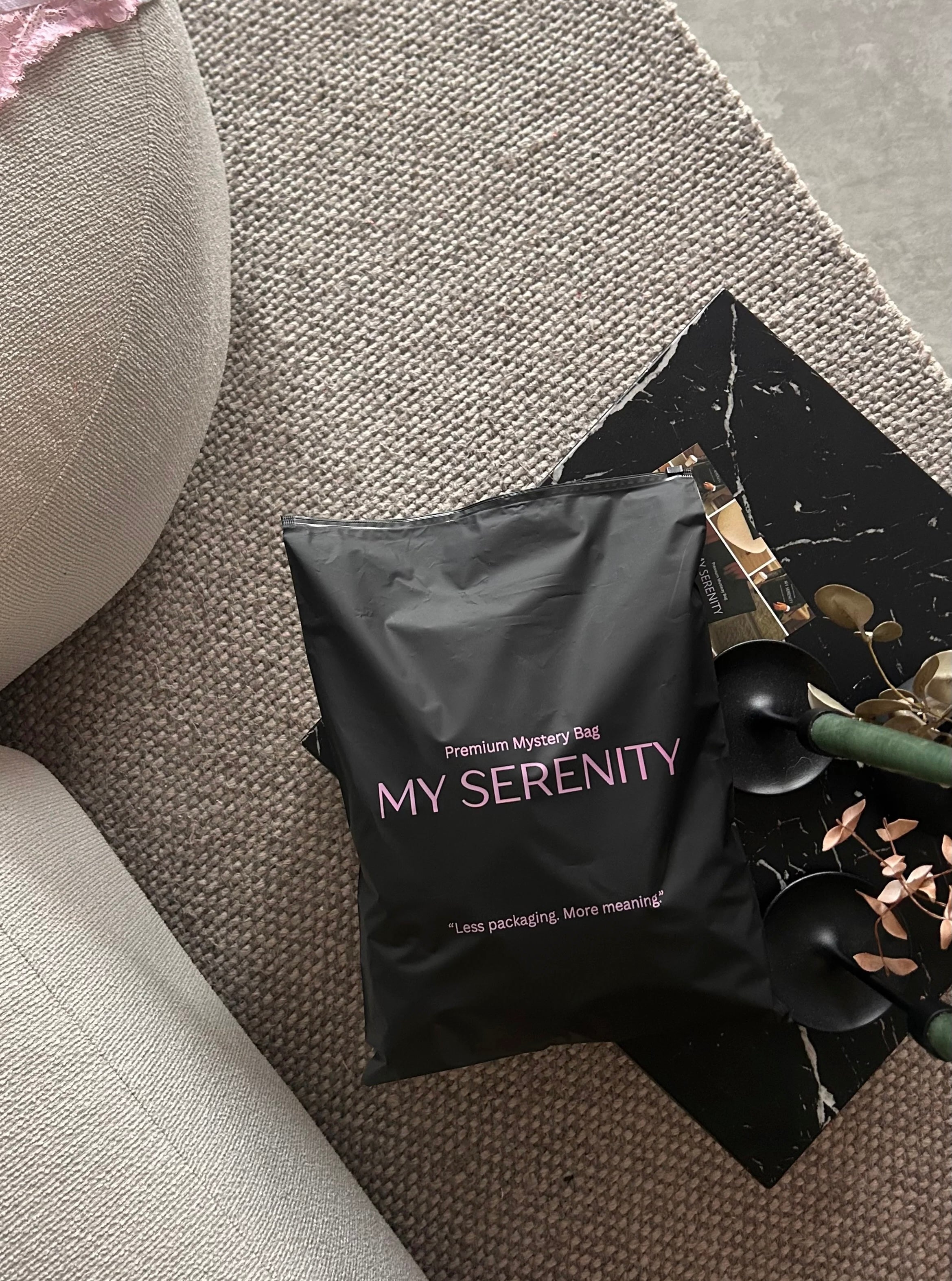 Мистериозен премиум плик