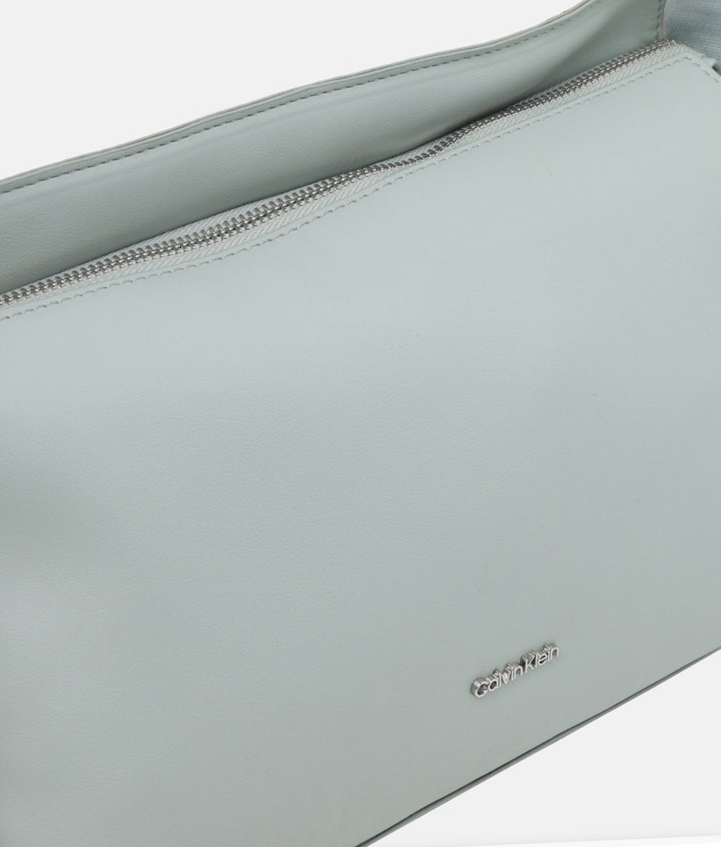 Екологична дамска чанта Calvin Klein