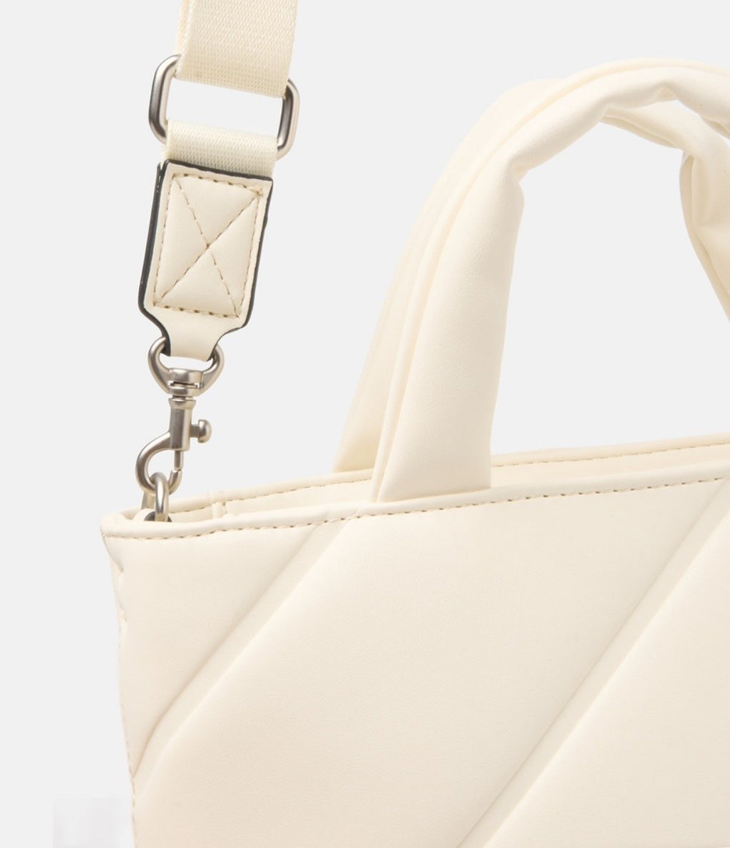 Стилна дамска чанта Calvin Klein