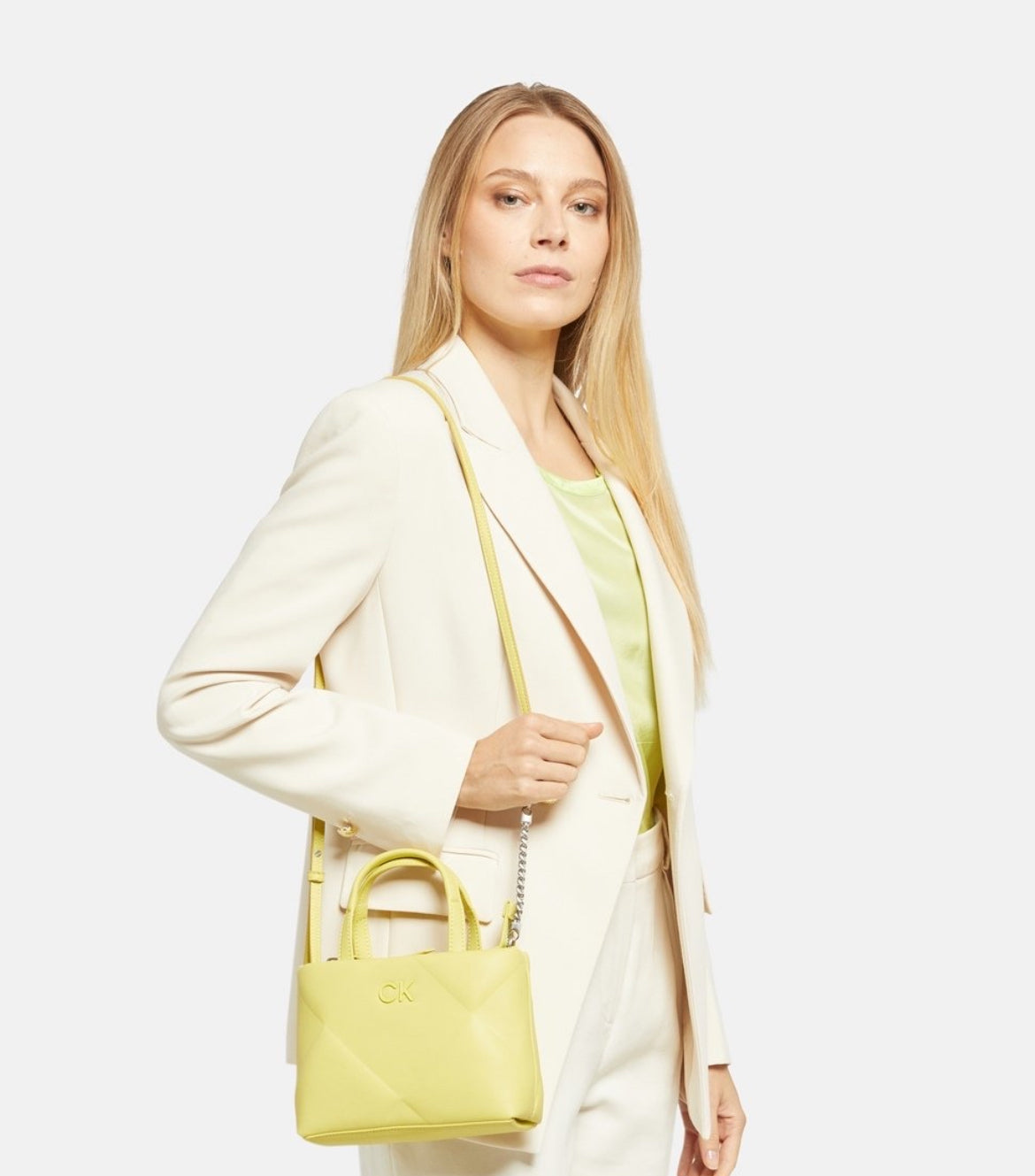 Устойчива дамска чанта Calvin Klein