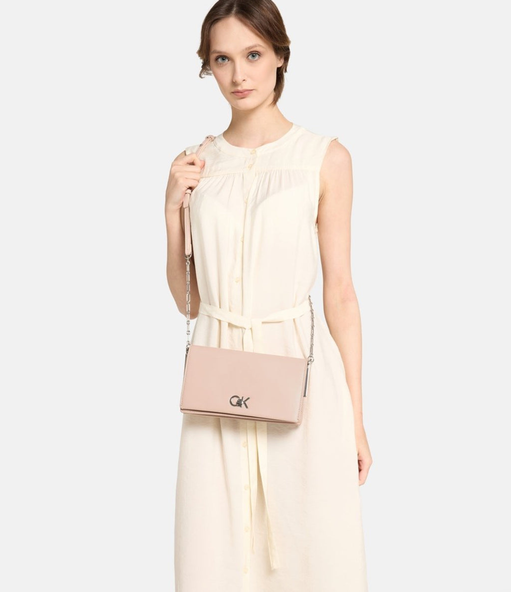 Кросбоди чанта Calvin Klein