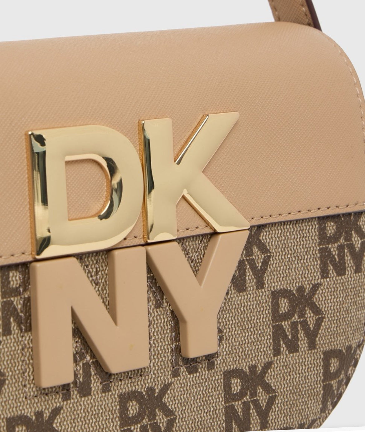 Модерна дамска чанта DKNY Echo